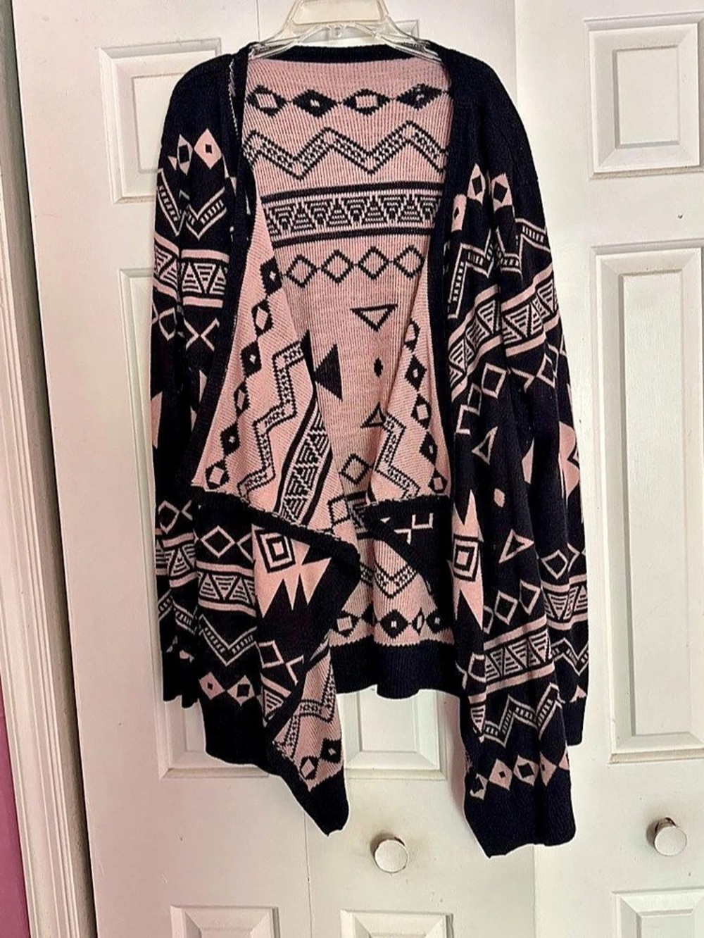 Geometric Cardigan in Black & Pink Like New